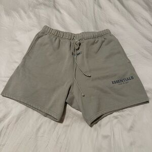 ESSENTIALS SWEAT SHORTS